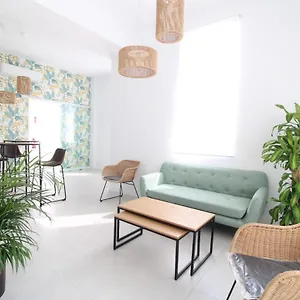2* Hotel Tropical